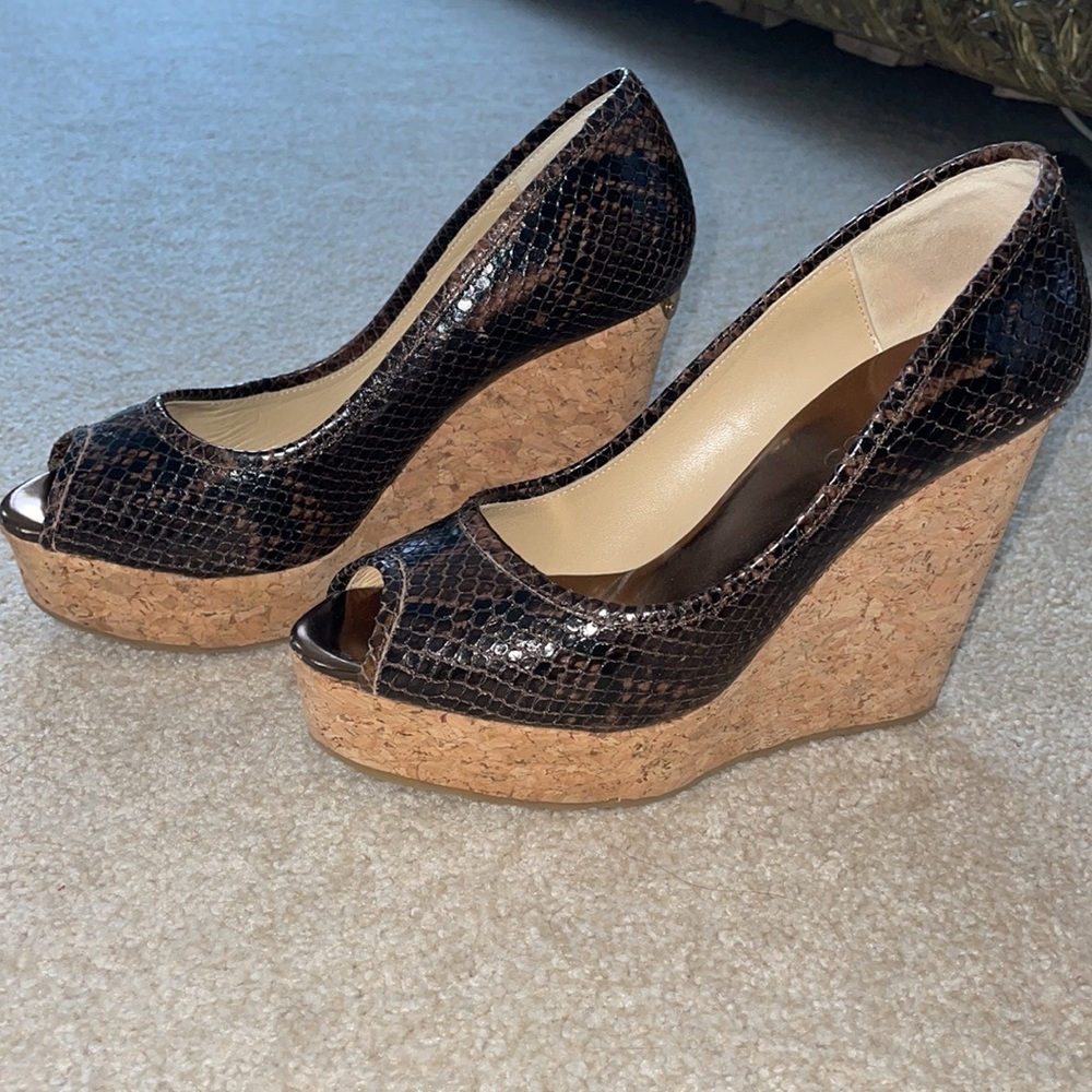 Jimmy Choo Snakeskin Wedge pump - Picture 4 of 6